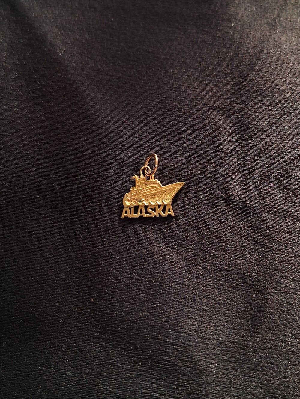 14K DZ Gold Alaska Cruise Ship Charm Pendant Estate Fine Jewelry 70s-80s - Picture 5 of 7